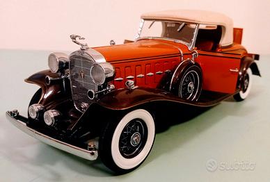 Cadillac V-16 Roadster 1:24
