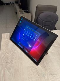 Surface pro 5 - intel i5 7300 Ram 8 gb