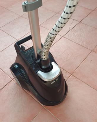 Stiratrice verticale a vapore 
