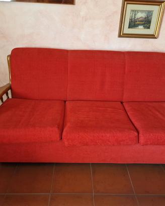 Divano tre posti e due poltrone abbinate