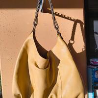 borsa manici intrecciati ocra