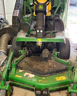 Tagliaerba professionale johndeere