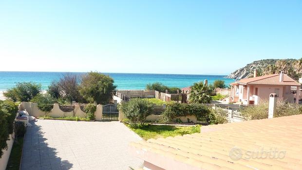 Sardegna Solanas villa con ingresso sulla spiaggia