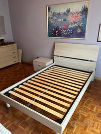 Letto e comodino