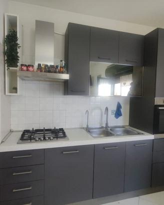 Cucina Lineare + Elettrodomestici
