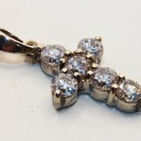 Stupendo ciondolo croce argento pietre