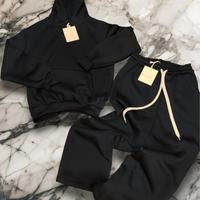 Tuta completa nera felpata Boxy fit Nuovo