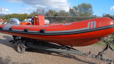 Gommone Marshall con motore e carrello