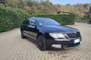 Skoda superb 2.0 tdi L&K 4x4