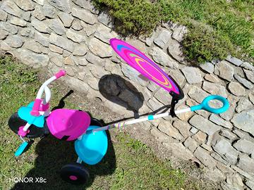 Triciclo per bimbo/bimba