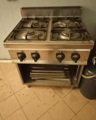 cucina professionale 4 fornelli Royal