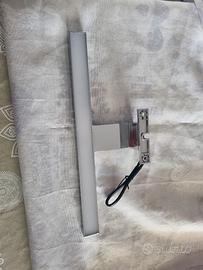 Lampada da bagno sopra specchio