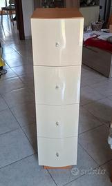 Cassettiera Vajer Ikea con 4 cassetti