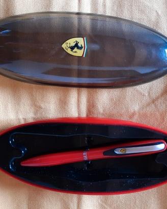 FERRARI: penna stilografica nuova 