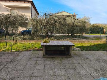 Trilocale al p.t., 2 camere, cucina soggiorno,