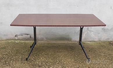 Tavolo design vintage modernariato
