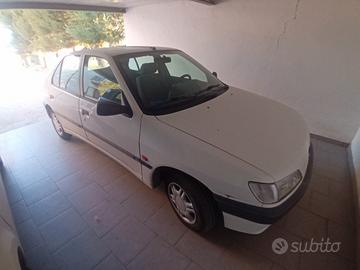 Peugeot 306