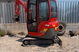 Escavatore Yanmar sv17