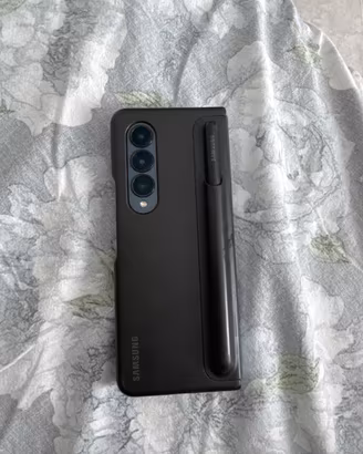 Samsung z fold 4