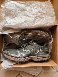 Mizuno Wave Rider 10 "Agave Green"