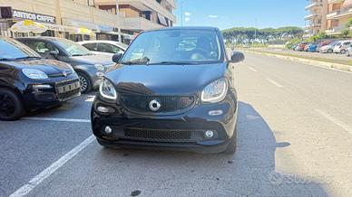 Smart ForFour 90 0.9 Turbo Passion LED NAVI PDC CE