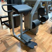 gluteo machine technogym