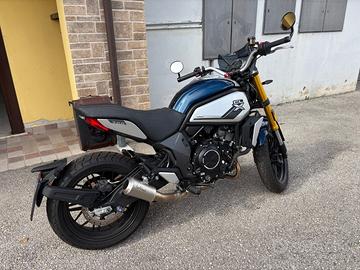 Splendida CF MOTO 700cl-x HERITAGE come nuova