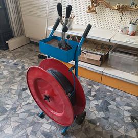 Carrello porta reggia in metallo con ruote,