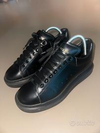 Alexander McQueen Oversized Sneakers - Total Black