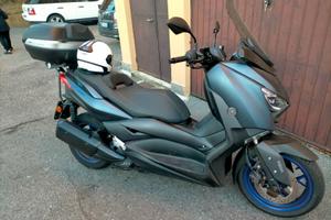 scooter Yamaha x 300 , perfette condizioni