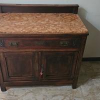 Piccola credenza