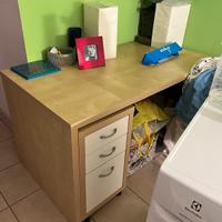 Scrivania con cassettiera 80 x 120