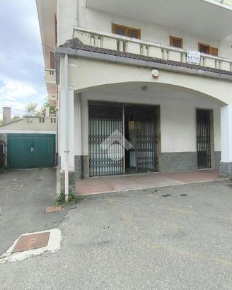 BOX A VISONE