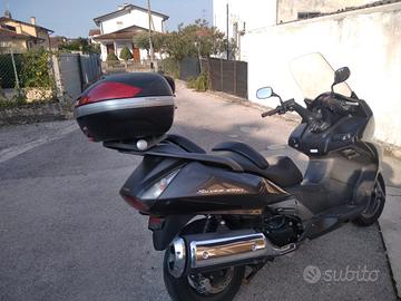 Motociclo per trasporto prrsone