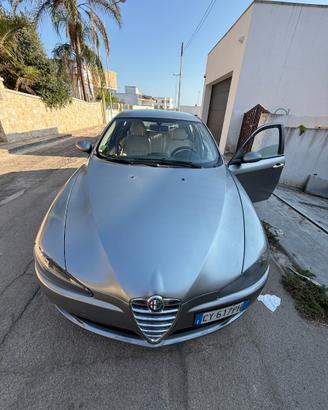 Alfa Romeo 147