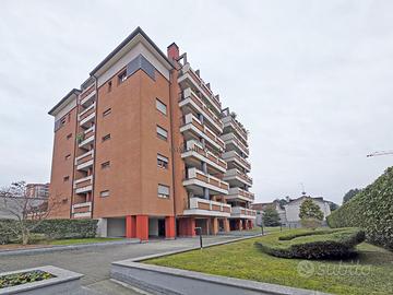 Trilocale con terrazzo, cantina e box