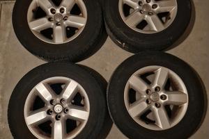  4 cerchi in lega Toyota Rav4 R16 con pneumatici 