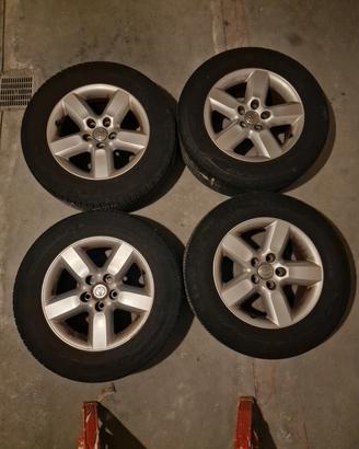  4 cerchi in lega Toyota Rav4 R16 con pneumatici 
