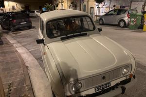 Auto storica r4