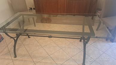 Tavolo vetro e ferro Battuto