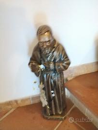 statue e candeliere