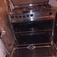 cucina a gas con forno elettrico statico