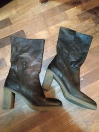 Stivali sax in pelle marrone 34