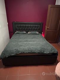 Letto matrimoniale con cassone