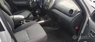 Toyota RAV 4 RAV4.com 2.0 Tdi D-4D cat 5 porte Sol