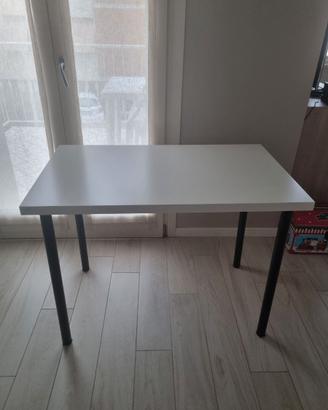 Scrivania ikea