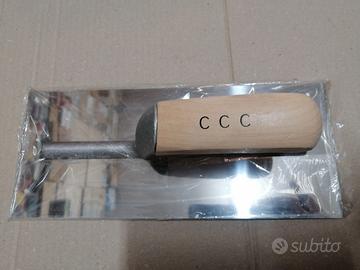 Frattone liscio con manico in legno