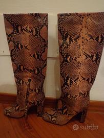 Stivale in pelle pitonato twinset