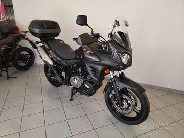 Suzuki V-Strom 650 solo 18539 km