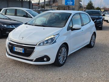 Peugeot 208 PureTech 82 5p. GPL Active